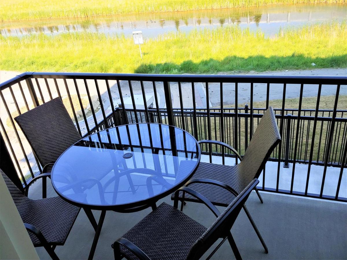 וויניפג Serene 2 Bedroom Condo With Balcony And Lakeview מראה חיצוני תמונה