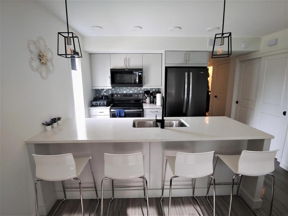 וויניפג Serene 2 Bedroom Condo With Balcony And Lakeview מראה חיצוני תמונה